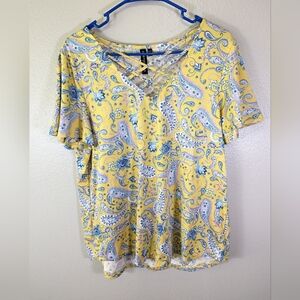 Zoe+Phoebe women's yellow and blue paisley top size L